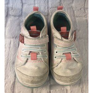 Stride Rite Size 6 Dakota Sneaker Glitter White